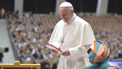 Papież Franciszek o sytuacji migrantów: Mogę ją określić tylko słowem "hańba"