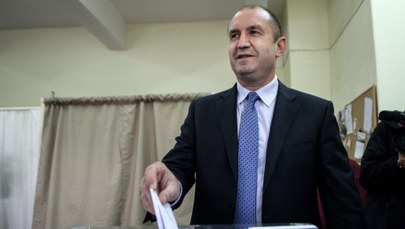 Kandydat lewicy zwycięża w pierwszej turze wyborów prezydenckich w Bułgarii