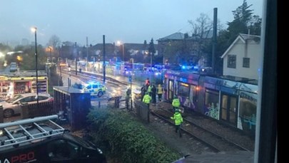Tragiczny wypadek tramwajowy w Londynie. 7 osób nie żyje, kilkadziesiąt rannych