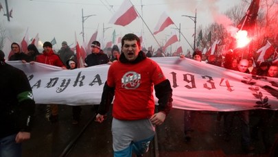 Przez stolicę przeszły wielotysięczne marsze. Było spokojnie, policja podała dane