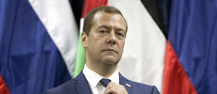 ​Rosyjski premier Dmitrij Miedwiediew podczas dwudniowej wizyty w Izraelu i Palestynie, gdzie rozmawiał z premierem Izraela i prezydentem Autonomii Palestyńskiej, ponowił w piątek "poparcie rozwiązania polegającego na istnieniu dwóch państw".