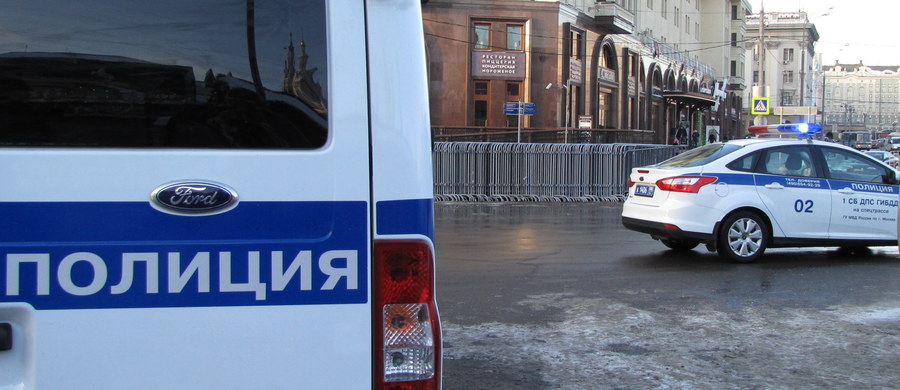 Rosyjska Federalna Służba Bezpieczeństwa (FSB) poinformowała w sobotę o udaremnieniu działalności międzynarodowej grupy terrorystycznej. Składała się ona z imigrantów z państw Azji Środkowej. Grupa planowała akcje terrorystyczne w Moskwie i Petersburgu.