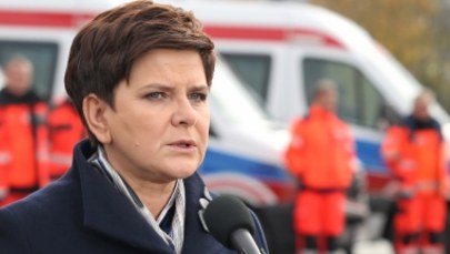 Nowy tydzień w polityce: Rok gabinetu Beaty Szydło, reforma edukacji i śledztwo smoleńskie