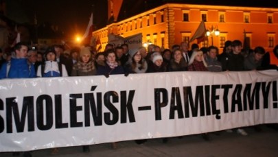 "wSieci": Bolesna konieczność, czyli dlaczego muszą odbyć się ekshumacje ofiar ze Smoleńska