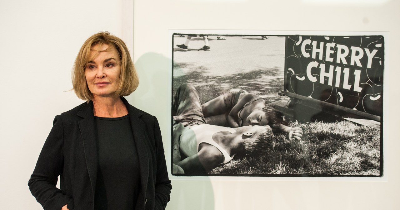 Amerykańska aktorka Jessica Lange, zdobywczyni wielu prestiżowych nagród filmowych, wzięła w niedzielę, 13 listopada, udział w otwarciu wystawy swoich fotografii w Galerii bwa w Bydgoszczy. Ekspozycja obejmuje zbiór 135 czarno-białych prac, wykonanych w technice analogowej.