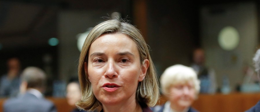 Ministrowie spraw zagranicznych i obrony państw UE przyjęli plan wzmacniania bezpieczeństwa i obrony Unii - poinformowała szefowa unijnej dyplomacji Federica Mogherini. Zastrzegła, że nie jest to plan budowania europejskiej armii.
