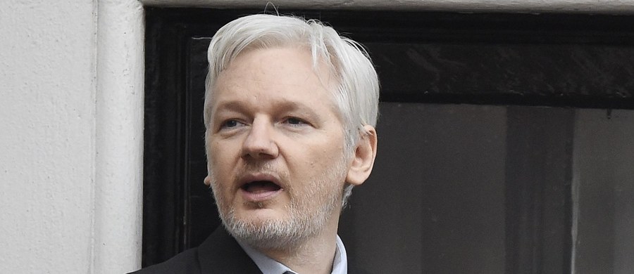 W ambasadzie Ekwadoru w Londynie zakończyło się przesłuchanie twórcy demaskatorskiego portalu WikiLeaks Juliana Assange'a, który w Szwecji jest oskarżony o gwałt. Wyniki przesłuchania nie zostały podane do wiadomości publicznej. 