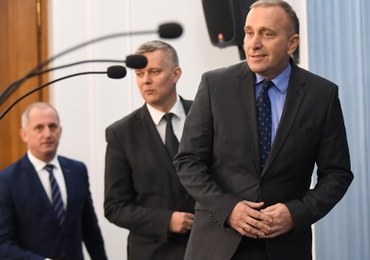 Platforma wychodzi z cienia?