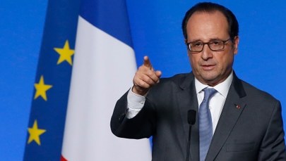 Gwiazdy bronią prezydenta Hollande'a. "Permanentne oczernianie trwa"
