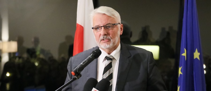 Szef polskiej dyplomacji Witold Waszczykowski będzie dziś rozmawiał z irlandzkim ministrem edukacji m.in. o możliwości wprowadzenia języka polskiego do szkół w Irlandii. Waszczykowski przebywa w stolicy Irlandii z dwudniową wizytą. 