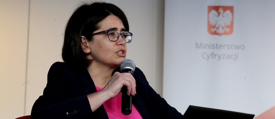 O godzinie 11:00 w resorcie cyfryzacji minister Anna Streżyńska spotka się z przedstawicielami portalu społecznościowego Facebook. Chodzi o blokowanie niektórych stron na tym portalu.