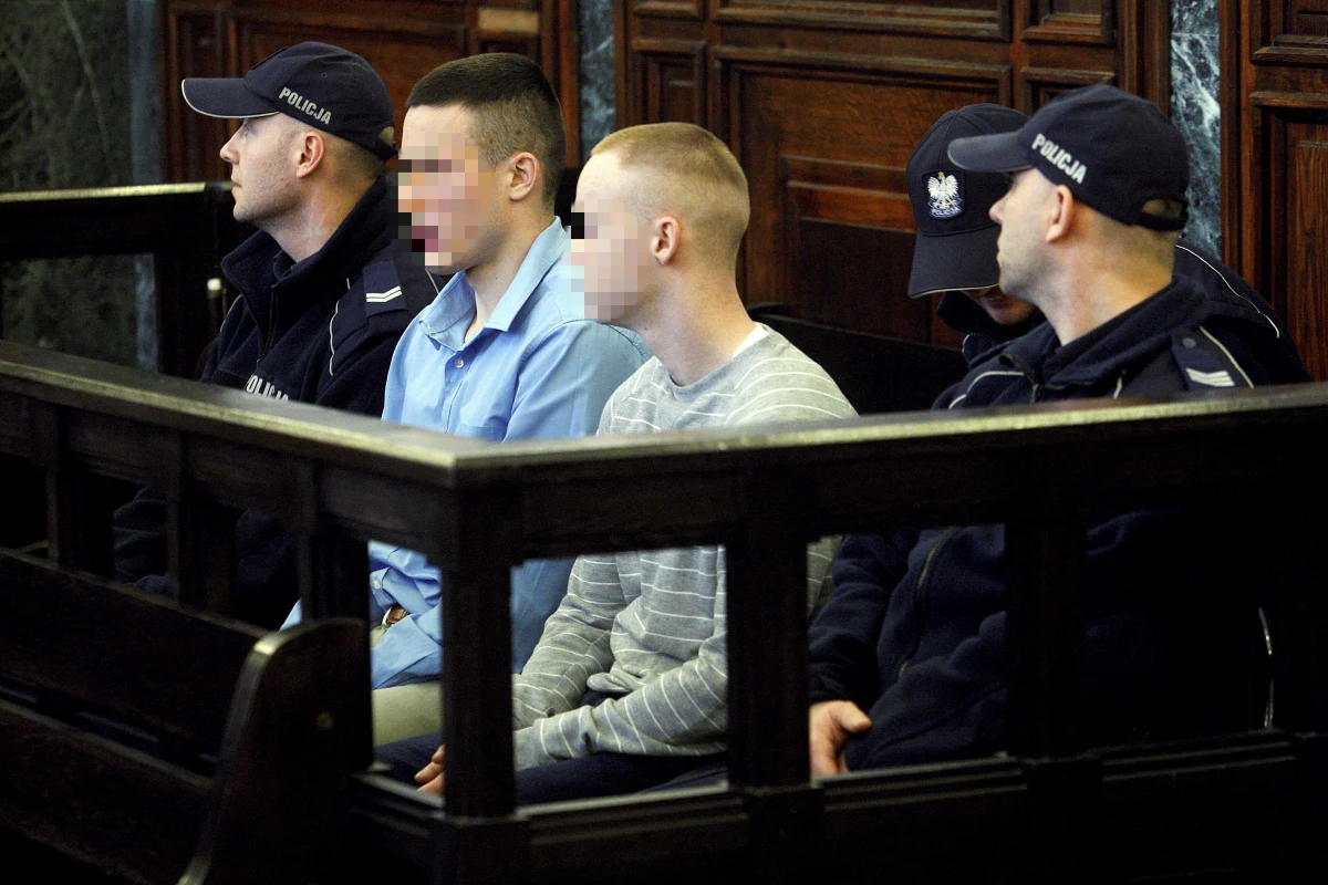 25, 15 i 12 lat więzienia - takie kary utrzymał Sąd Apelacyjny w Białymstoku, w procesie trzech młodych mężczyzn oskarżonych o zabójstwo 27-letniej kobiety w Sokółce. Orzeczenie jest prawomocne.