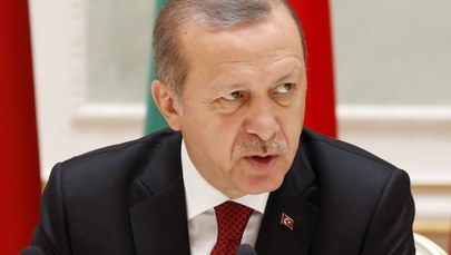 Prezydent Turcji zagroził, że otworzy dla migrantów granice z UE