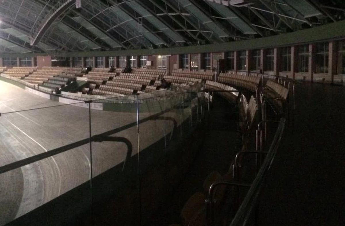 2 osoby są poważnie ranne po wypadku na torze kolarskim w Pruszkowie. Informację o tym zdarzeniu dostaliśmy na Gorącą Linię RMF FM. 