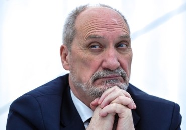 Macierewicz: Przyjdzie czas, kiedy będzie można w dużo większym stopniu otworzyć dostęp do broni