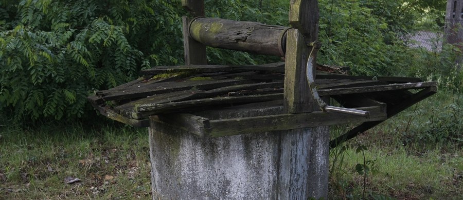 ​Zarzut nieumyślnego narażenia na bezpośrednie niebezpieczeństwo utraty życia albo ciężkiego uszczerbku na zdrowiu usłyszał kierownik budowy drogi w Leżajsku. To tam w połowie października 10-letni chłopiec wpadł na budowie do studni głębokiej na 24 metry.