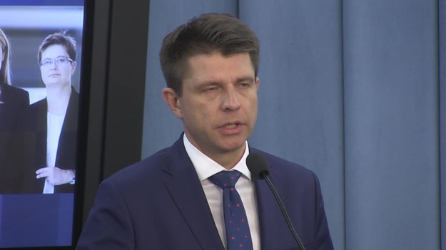 Petru (Nowoczesna) o zmianach w edukacji (TV Interia).