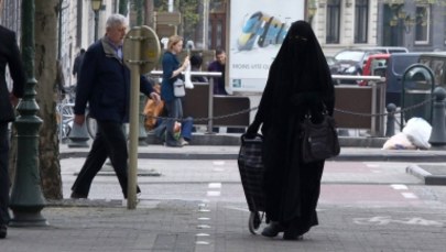 Holandia chce być jak Francja i Niemcy i zakazać zasłaniania twarzy przez muzułmanki