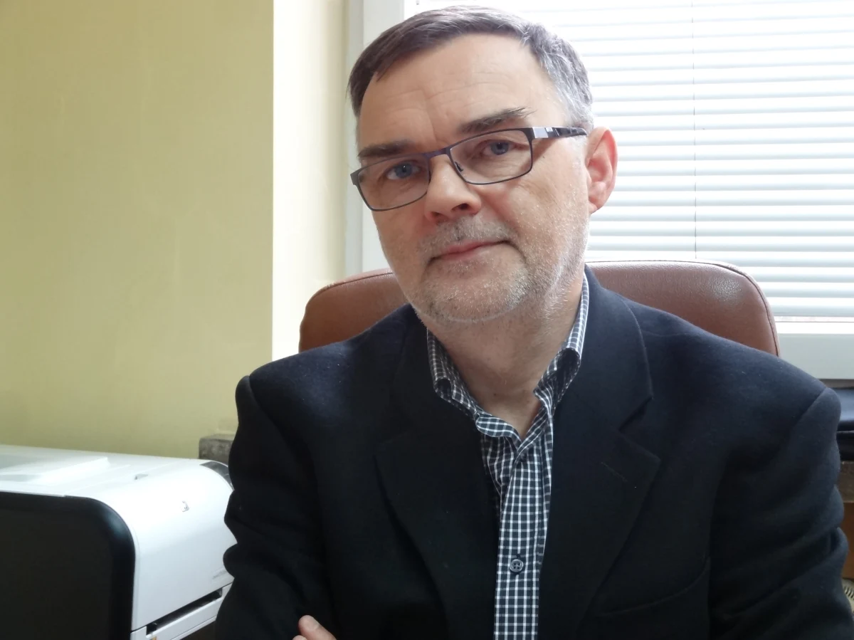 "Dla górnictwa miedziowego to faktycznie wyjątkowo pechowy rok. Oczywiście w każdym roku zdarzają się wypadki, śmiertelne również, ale na pewno nie w takiej liczbie "- mówi RMF FM prof dr hab. inż. Waldemar Korzeniowski z Wydziału Górnictwa i Geoinżynierii AGH w Krakowie. W rozmowie z Grzegorzem Jasińskim prof. Korzeniowski podkreśla, że jeśli chodzi o organizacje pracy i technologię kopalnie KGHM są na najwyższym światowym poziomie, ale warunki eksploatacji w naszych kopalniach rud miedzi są trudne. To sprawia, że mimo starań, nie wszystkim wypadkom można zapobiec.