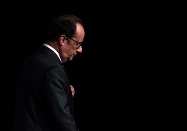 "Upadek prezydenta". Francuskie media o historycznej rezygnacji Hollande'a z walki o reelekcję