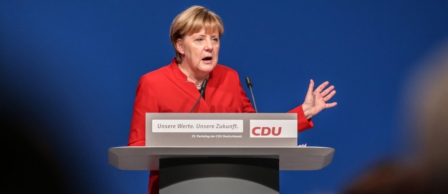 Kanclerz Niemiec Angela Merkel została po raz dziewiąty wybrana na przewodniczącą Unii Chrześcijańsko-Demokratycznej CDU. Za pozostaniem szefowej partii na stanowisku głosowało na zjeździe CDU w Essen 89,5 proc. blisko 1000 delegatów.
