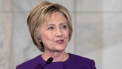 Pierwsze publiczne wystąpienie Clinton po wyborach. Zaapelowała o walkę z "fałszywą propagandą"