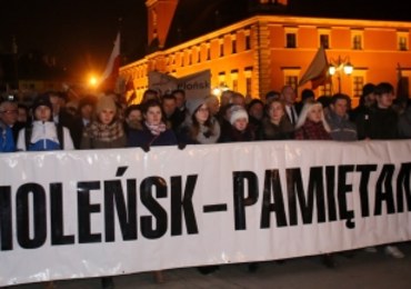"Obywatele RP" chcą zablokować miesięcznicę smoleńską. Policja uspokaja