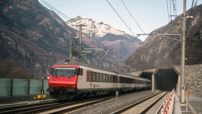 Przekazano do użytku najdłuższy tunel kolejowy na świecie