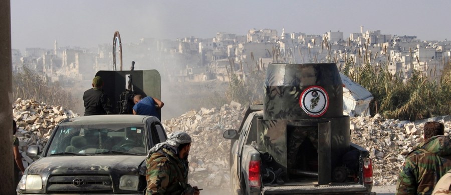 Dziesiątki tysięcy osób są bezpośrednio zagrożone śmiercią w wyniku trwających walk we wschodnim Aleppo w Syrii - ostrzegł Międzynarodowy Komitet Czerwonego Krzyża (MKCK).