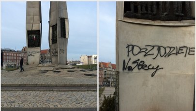 Zdewastowali Pomnik Poległych Stoczniowców. Policja szuka sprawców