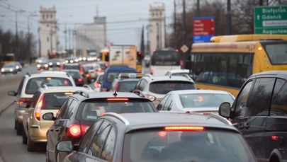 Dzień marszów i manifestacji. W Warszawie potężne utrudnienia