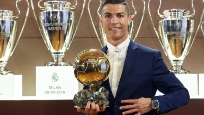 Kontrowersyjny plebiscyt Złotej Piłki. Media podzielone, Ronaldo zadowolony