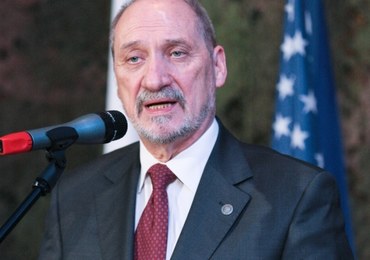 Szef MON zapowiedział zmiany w rozmieszczeniu polskich wojsk