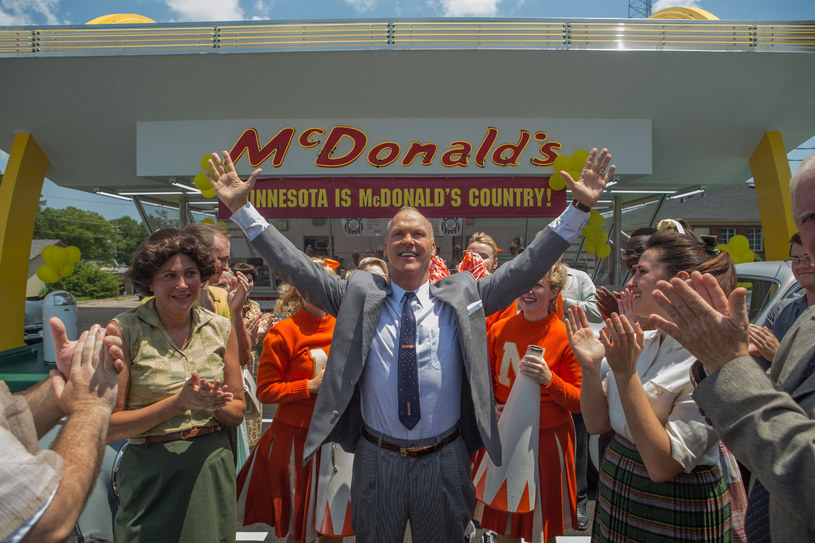 Michaela Keatona ("Batman", "Spotlight", "Birdman"), laureata Złotego Globu 2015, zobaczymy wkrótce w roli Raya Kroca, człowieka, który stworzył fastfoodowe imperium McDonald’sa i który dla wielu jest ucieleśnieniem "amerykańskiego snu". Film "McImperium" pojawi się na ekranach 3 lutego.