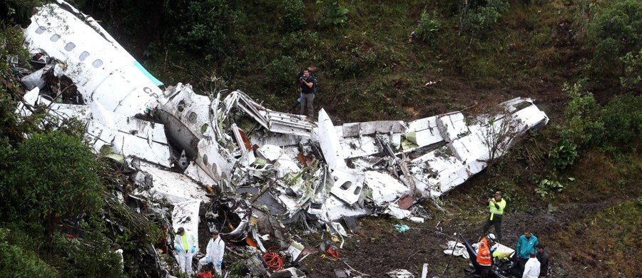 Piłkarz zespołu Chapecoense Alan Ruschel przyznał, że przeżył katastrofę lotniczą 28 listopada, ponieważ zamienił się miejscami z jednym z dziennikarzy. "Bóg dał mi drugą szansę" - powiedział 27-letni obrońca.