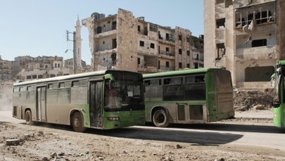Syryjskie Obserwatorium Praw Człowieka: Ewakuacja wschodniego Aleppo wstrzymana do odwołania