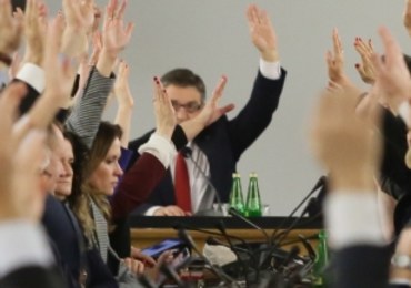 Są wyniki piątkowego kontrowersyjnego głosowania w Sejmie