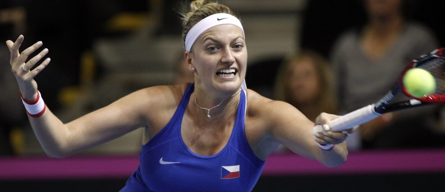 Petra Kvitova, mistrzyni Wimbledonu, została zaatakowana nożem w swoim domu w Prościejowie w Czechach. Jak podaje agencja Reutera, tenisistka jest niegroźnie ranna.