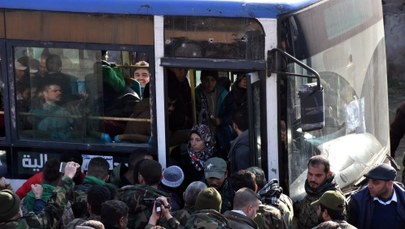 Wznowiono ewakuację Aleppo. Wśród ratowanych są pacjenci szpitala