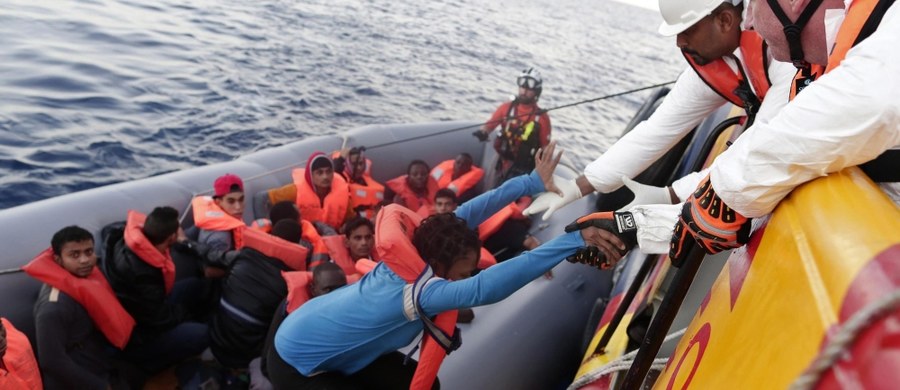 Co najmniej 5 tysięcy migrantów zatonęło w tym roku podczas próby przeprawienia się przez Morze Śródziemne do Europy - poinformowała Międzynarodowa Organizacja ds. Migracji (IOM). Tylko w ostatnich dniach u wybrzeży Włoch zatonęło co najmniej 90 osób.