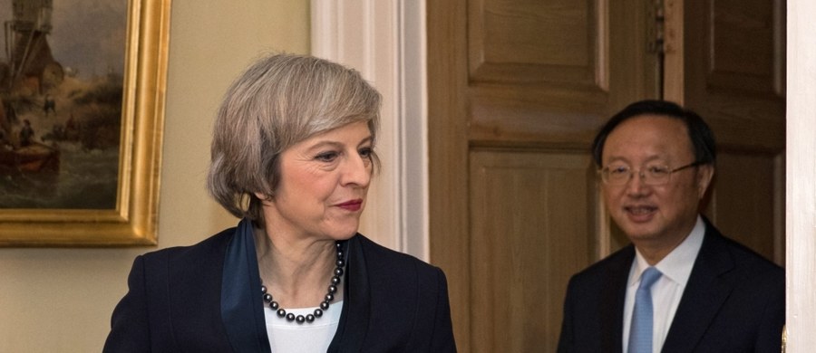 Brytyjska premier Theresa May zaapelowała w sobotę, w swym pierwszym przesłaniu świątecznym, by obywatele byli w 2017 roku zjednoczeni, po latach silnych podziałów unaocznionych czerwcowym głosowaniem w sprawie Brexitu.
