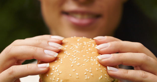 Fast, foody, często, wybieraną, formą, posiłku, szczególności, przez, osoby, zabiegane, Szybki, kebab, burger, zapiekanka, mieśc Jesteś miłośnikiem kebabów i burgerów? Przypomnij sobie, ile kiedyś kosztowały