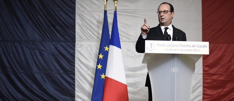 ​Zwracając się bezpośrednio do prezydenta elekta USA Donalda Trumpa, prezydent Francji Francois Hollande w noworocznym orędziu telewizyjnym przestrzegł, że Francja nie pozwoli na podważenie porozumienia klimatycznego zawartego w Paryżu w 2015 roku.
