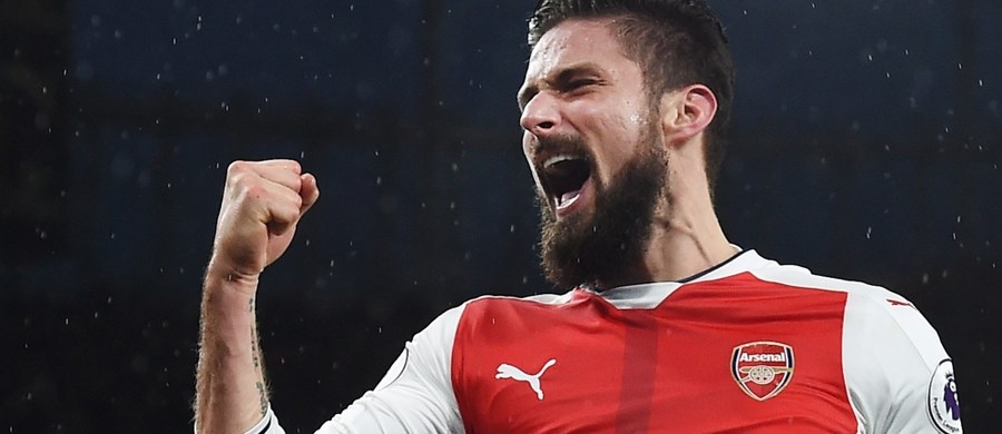 To był jeden z pierwszych meczów w 2017 roku, a już mamy kandydata do tytułu "bramki roku"! Olivier Giroud z Arsenalu popisał się pięknym trafieniem w meczu angielskiej Premier League.