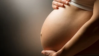 Naukowcy: Szczepienia przeciw COVID-19 nie powodują niepłodności i nie wywołują poronień