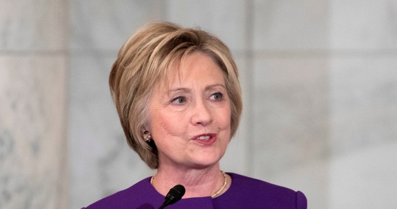 ​Pokonana w wyborach prezydenckich w USA Hillary Clinton nie będzie już kandydowała  w życiu w żadnych wyborach - zapewniła w niedzielę bliska jej osoba.