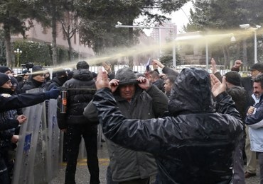 Protesty w Turcji przeciwko zmianom w konstytucji. Rząd chce rozszerzyć władzę Erdogana