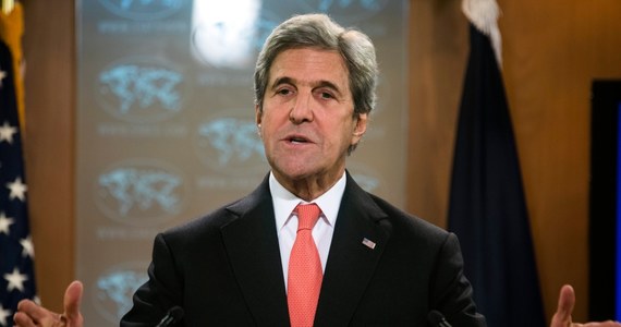 Szef amerykańskiej dyplomacji John Kerry publicznie przeprosił za "instytucjonalne dyskryminowanie" w przeszłości gejów i lesbijek w Departamencie Stanu USA.