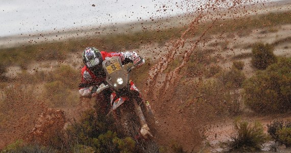 Amerykański motocyklista Ricky Brabec wygrał 7. etap Rajdu Dakar z La Paz do Uyuni o długości 801 km, w tym 161 km odcinka specjalnego. Adam Tomiczek uzyskał 15. czas, stracił do zwycięzcy 13.07 min.