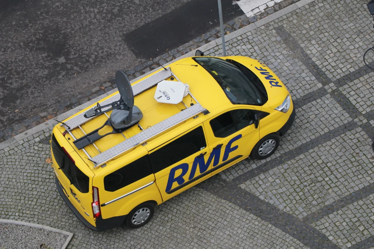 Suwałki, bo stąd nadawaliśmy pierwsze w nowym roku "Twoje Miasto w Faktach RMF FM", to prawie 70-tysięczne miasto nad rzeką Czarna Hańcza w województwie podlaskim. W niewielkiej odległości przebiegają tu granice z Litwą, Obwodem Kaliningradzkim i Białorusią. Region ten zaliczany jest do najzimniejszych obszarów Polski, przez co nazywany jest często "polskim biegunem zimna".